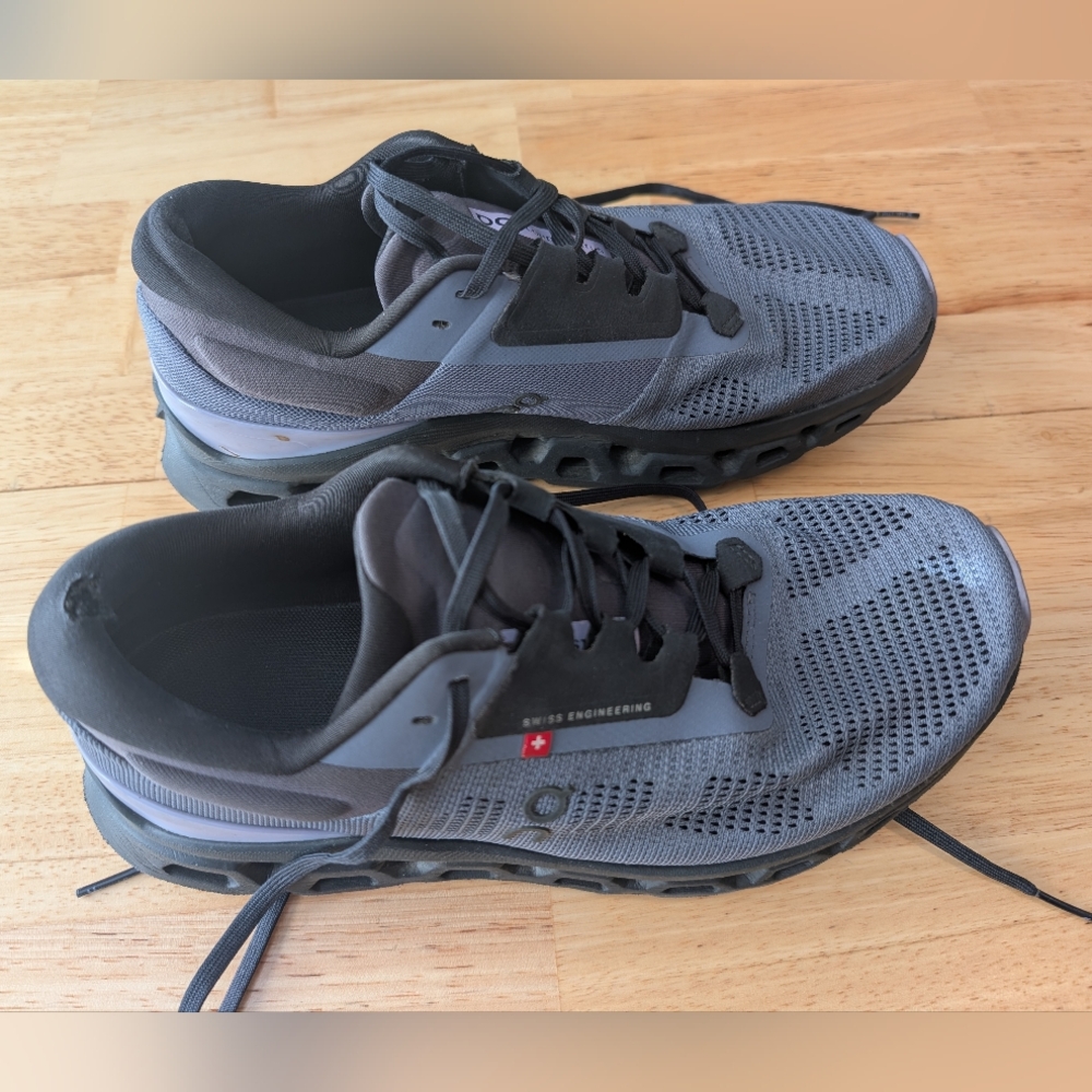 Women's Cloudstratus 3 - Women's 8.5 Running Shoes